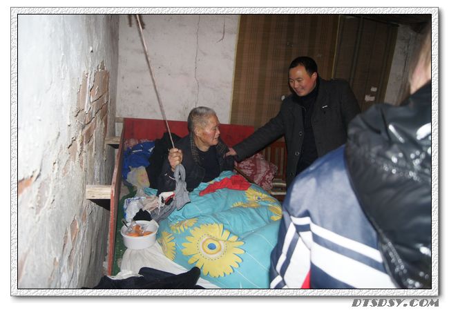 热心公益 学习雷锋